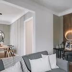 Апартаменти Barnett - 2 Bedrooms And Balcony In Campolide