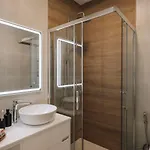 Barnett - 2 Bedrooms And Balcony In Campolide Лісабон