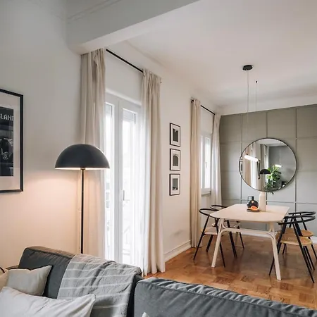 Barnett - 2 Bedrooms And Balcony In Campolide Lejlighed *
