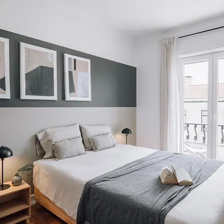 Apartment Barnett - 2 Bedrooms And Balcony In Campolide