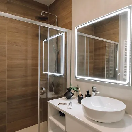 Barnett - 2 Bedrooms And Balcony In Campolide Appartement