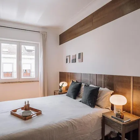 דירה Barnett - 2 Bedrooms And Balcony In Campolide *