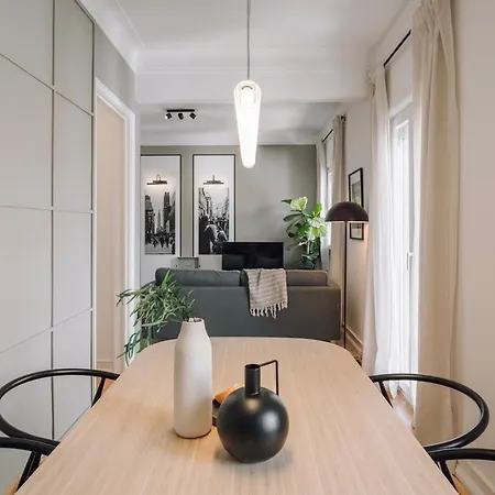 דירה Barnett - 2 Bedrooms And Balcony In Campolide *