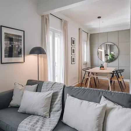 Apartment Barnett - 2 Bedrooms And Balcony In Campolide Lisbon